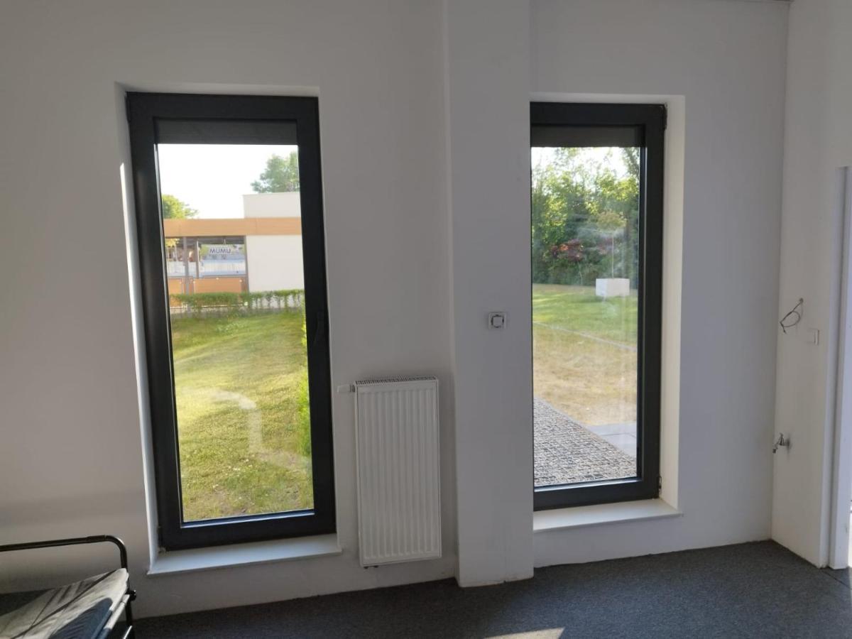 Aquamarina Prima - Pokoje Na Parterze Aparthotel Miedzyzdroje Exterior foto